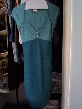 Mariciano Silk Teal Ribbed V-Neck Bodycon Dress S